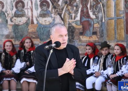 Recital de poezie religioasă, la Mănăstirea Voroneț - TRINITAS TV
