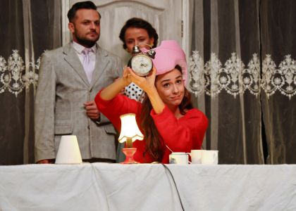 Spectacolul „Cântăreața Cheală”, de Eugène Ionesco, în regia lui Alex Bogdan a participat la Reuniunea Teatrelor Naționale Românești din Chișinău