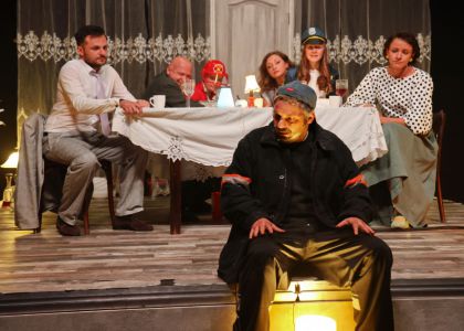 Spectacolul „Cântăreața Cheală”, de Eugène Ionesco, în regia lui Alex Bogdan a participat la Reuniunea Teatrelor Naționale Românești din Chișinău