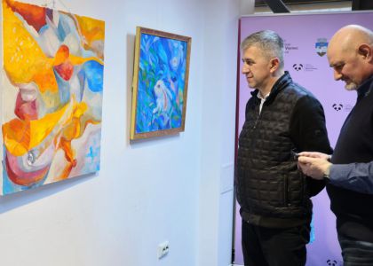 Vernisajul expoziției „Culori răsfirate” - Monitorul de Suceava