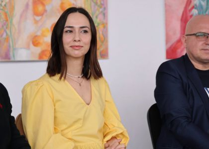 Vă invităm la premieră! CIOBURI, după Jeroen van den Berg, regia Alexandra Bandac Marian